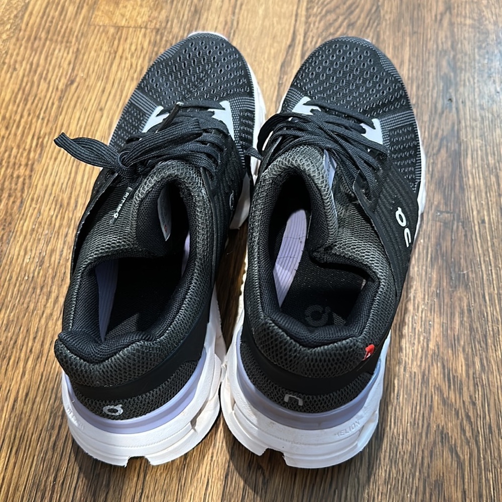 Oncloud Cloudswift Running Shoes - image 3